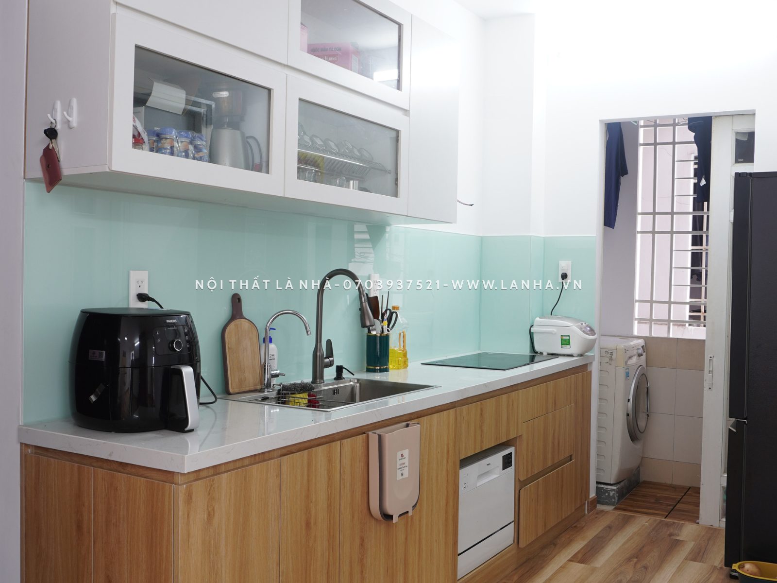 Mẫu tủ bếp chữ I cho chung cư mini Thái An