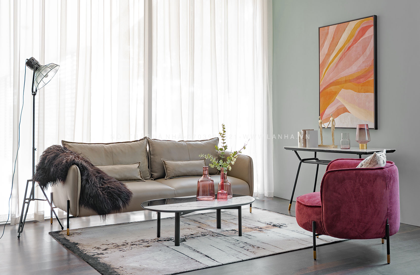 Phòng khách được thiết kế theo phong cách Luxury không giới hạn màu sắc
