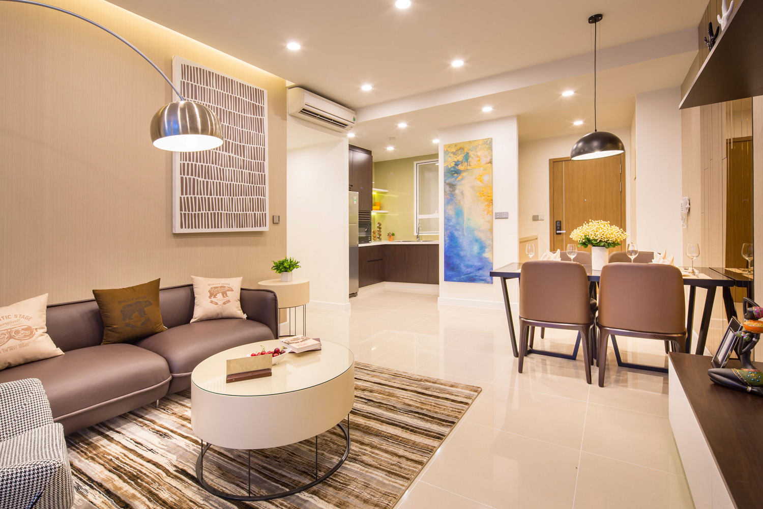 Mẫu thiết kế căn hộ chung cư kết hợp phòng khách, khu vực ăn và phòng bếp 