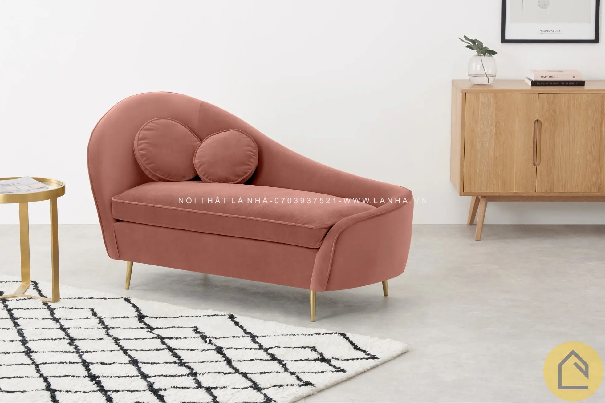 Những chiếc sofa thường mang đậm dấu ấn của thiết kế hiện đại, với những đường nét sáng tạo và màu sắc tươi sáng