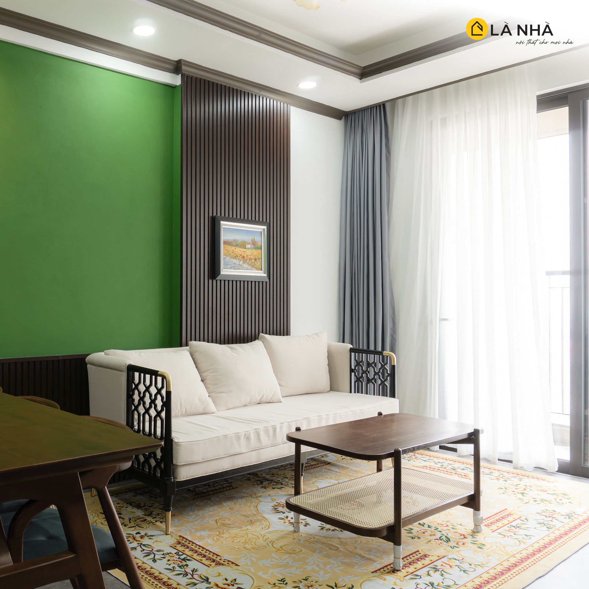 Mẫu phòng khách tông xanh kết hợp sofa trắng