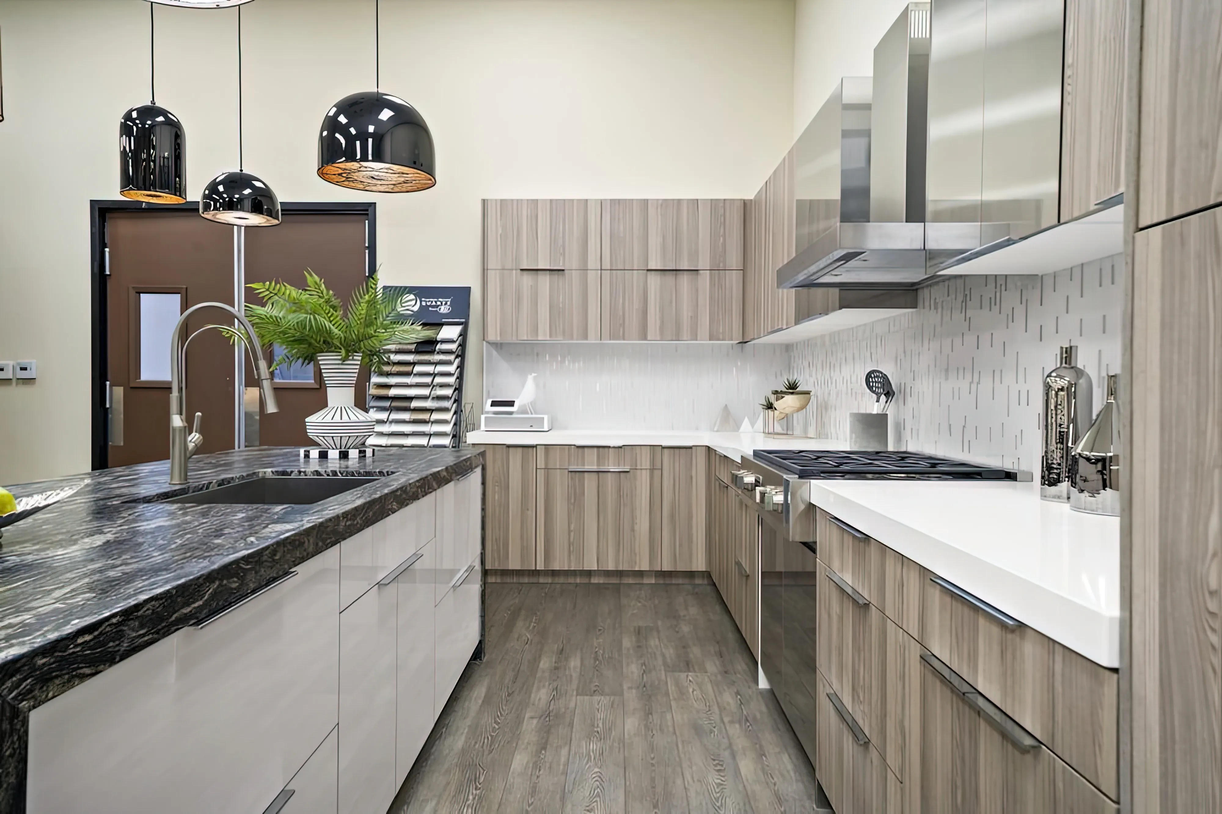 Tủ bếp MDF phủ Melamine chữ L tiện lợi